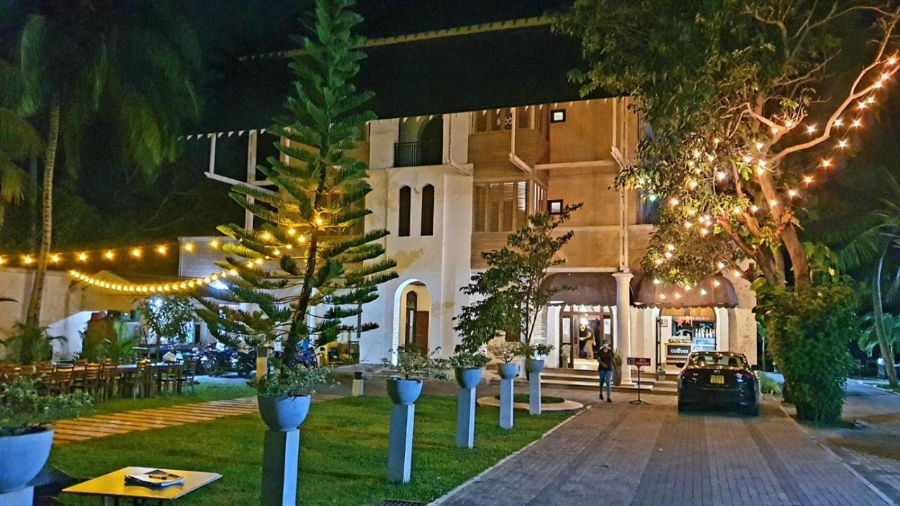 Hotel Leaf On Lagoon Katunayaka Eksteriør bilde